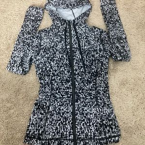 Lululemon’s hooded define jacket